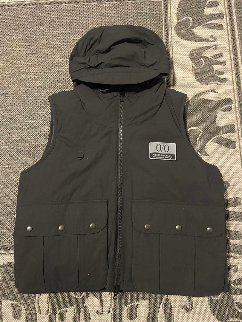 ネルデザイン　ダウンベスト　Lサイズ