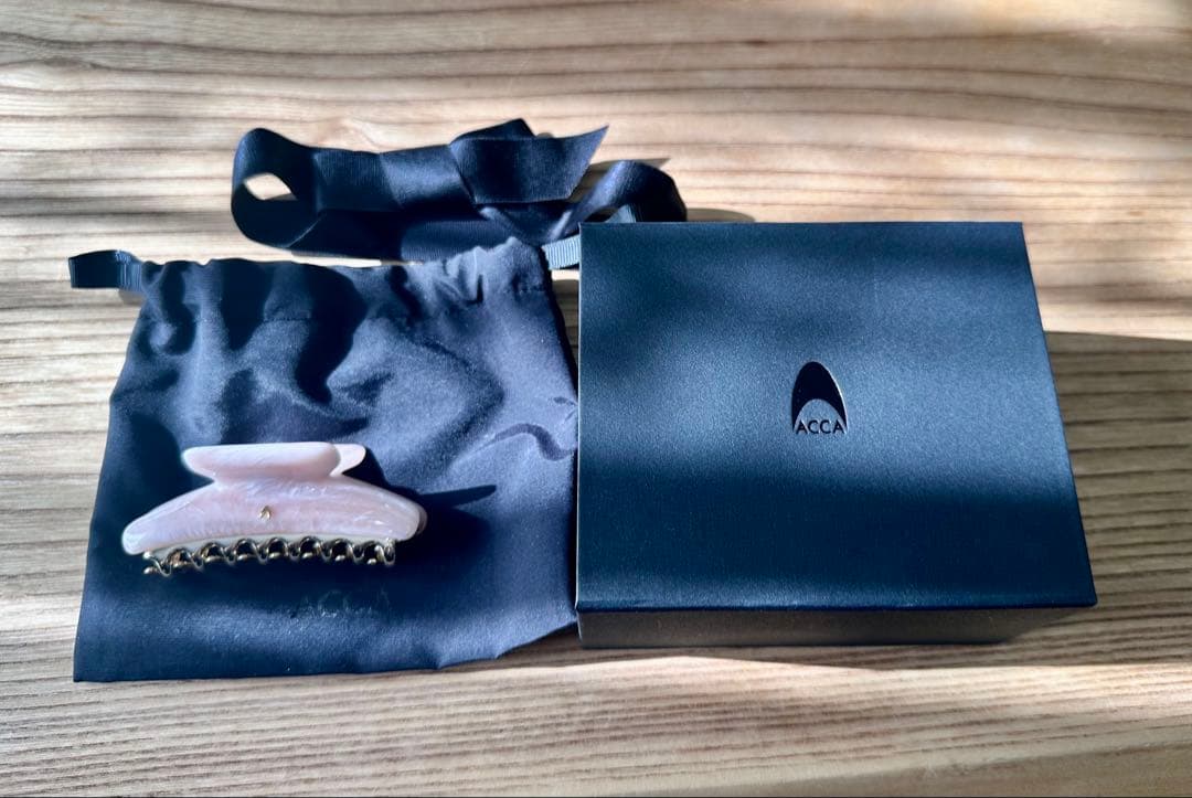 acca ヘアクリップ Mサイズ（専用ポーチ・箱付き）