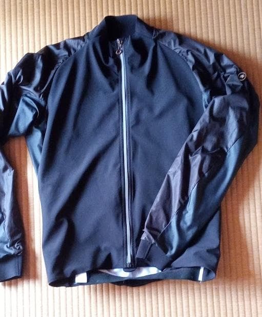 Assos mille jacket evo7　アソス　ミレジャケットエヴォ7