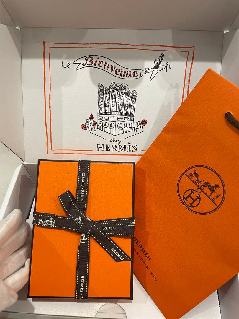 ひ*マ様 新品未使用　エルメス　入手困難（白×イエローゴールド）ミニ・ポップH