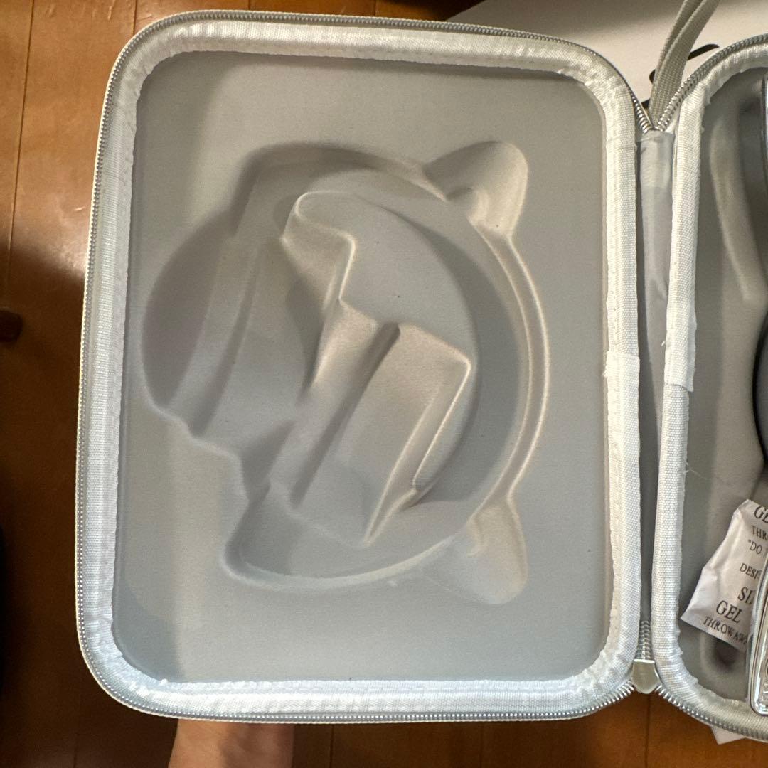 Brookstone Ariana ワイヤレス猫耳ヘッドフォン 限定版