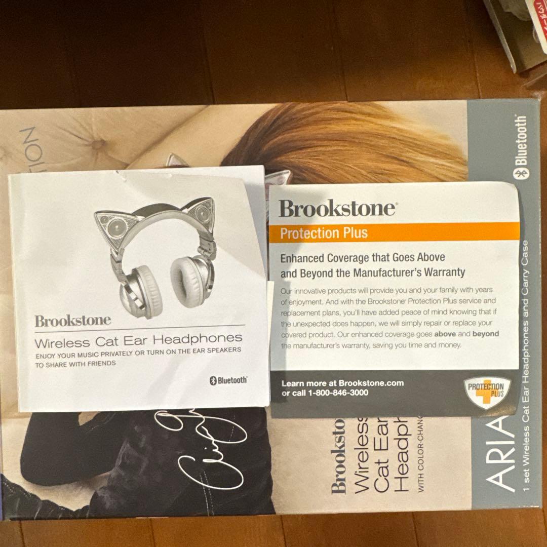 Brookstone Ariana ワイヤレス猫耳ヘッドフォン 限定版