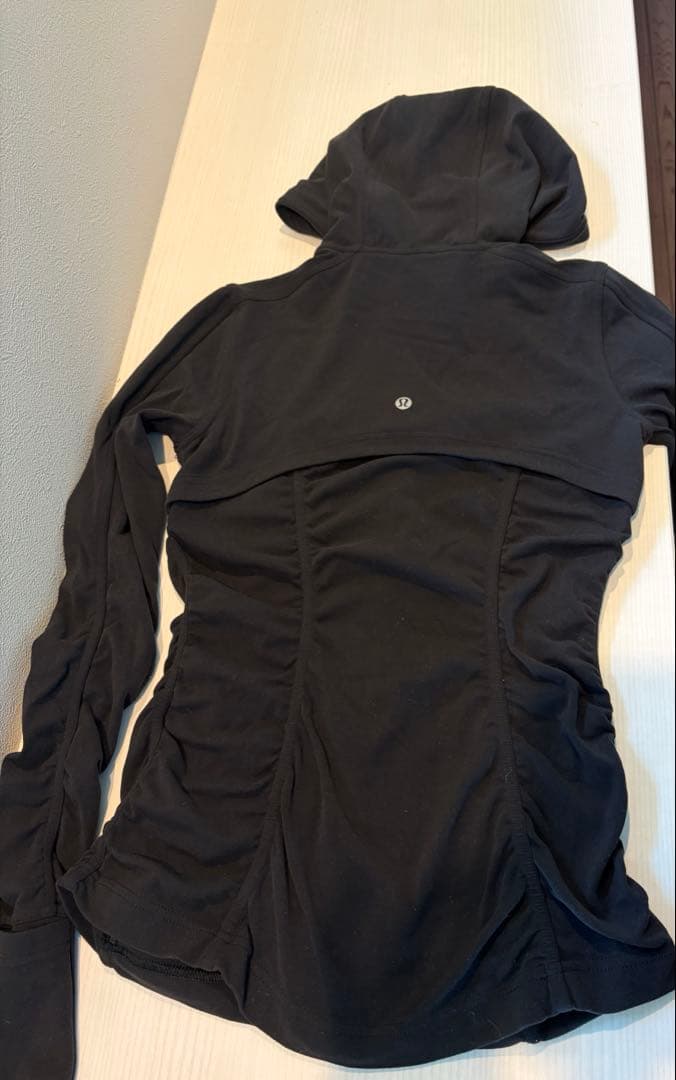 【レア品】ルルレモン　Nuluフード Define Jacket ブラック