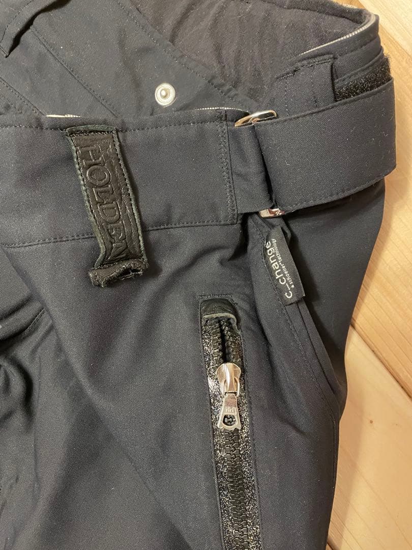 Burtonトップス＆HOLDENボトムス【S】美品上下セット＋ビーニー付き