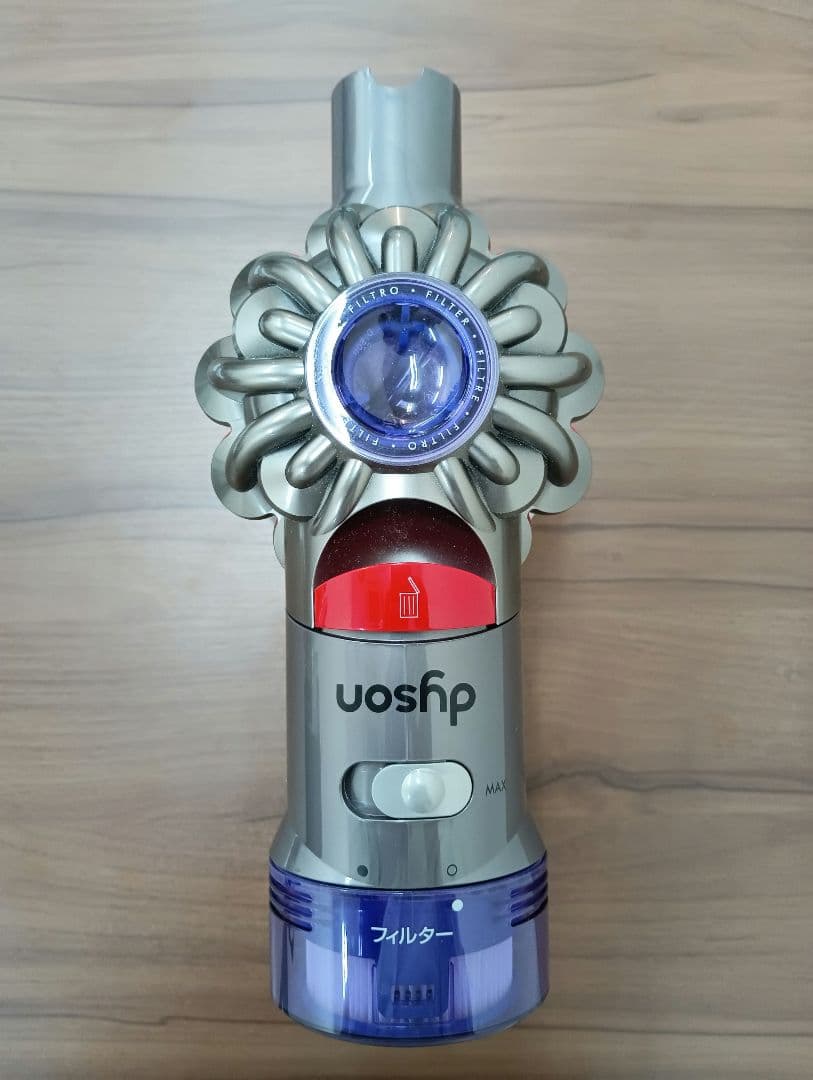 動作確認済　Dyson コードレス掃除機　V8 各種アタッチメント付き　家電