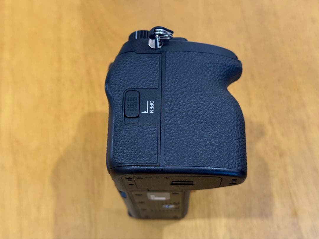 Sony α7Ⅳミラーレス一眼カメラ　美品、sdカード2枚