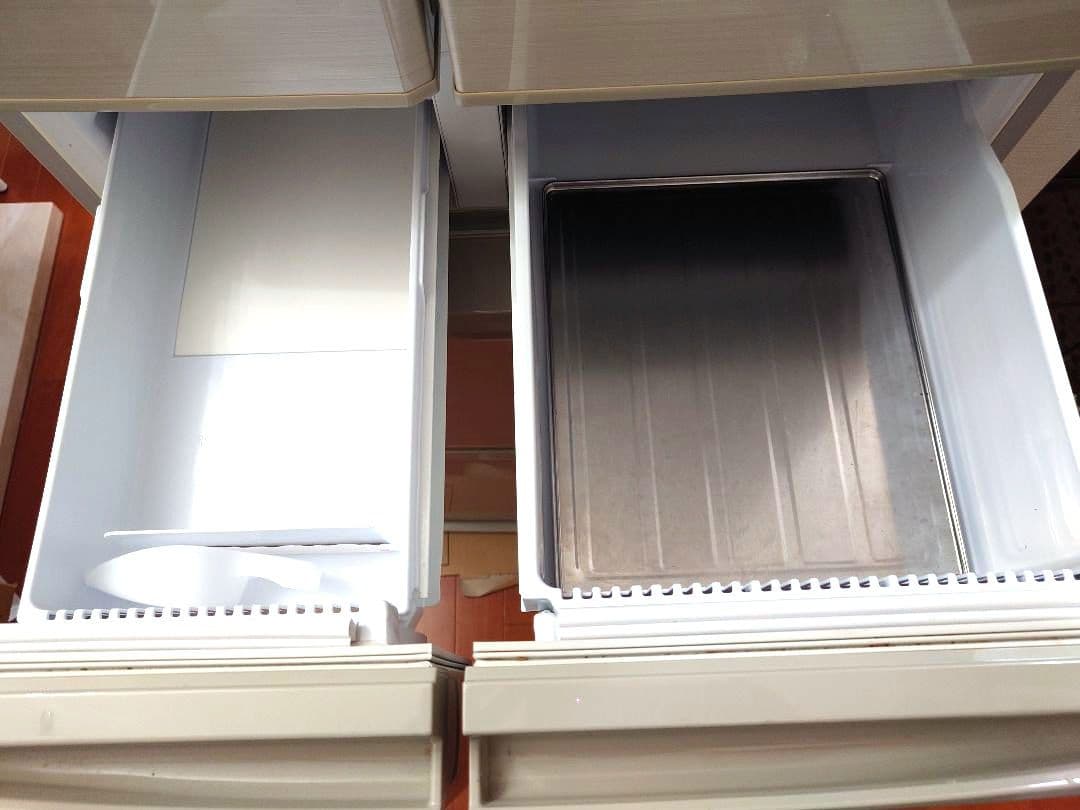 シャープ冷蔵庫　フレンチドア(観音開き)455 L