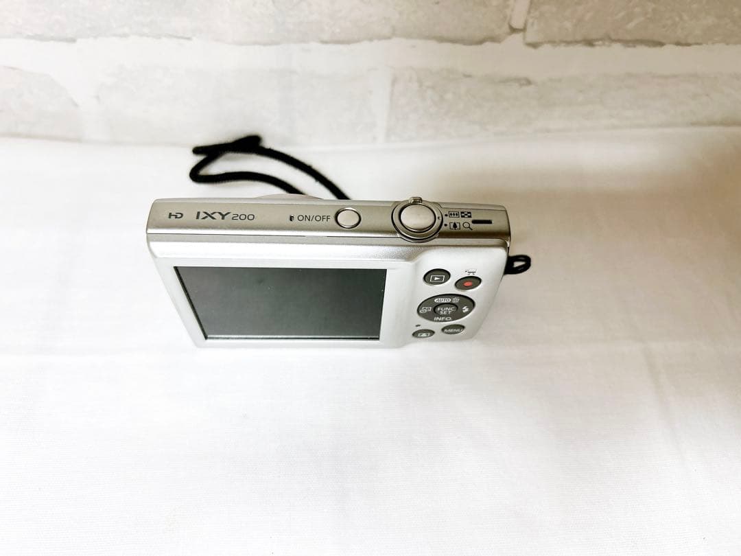ちいぼーキャノン Canon IXY 200 シルバー