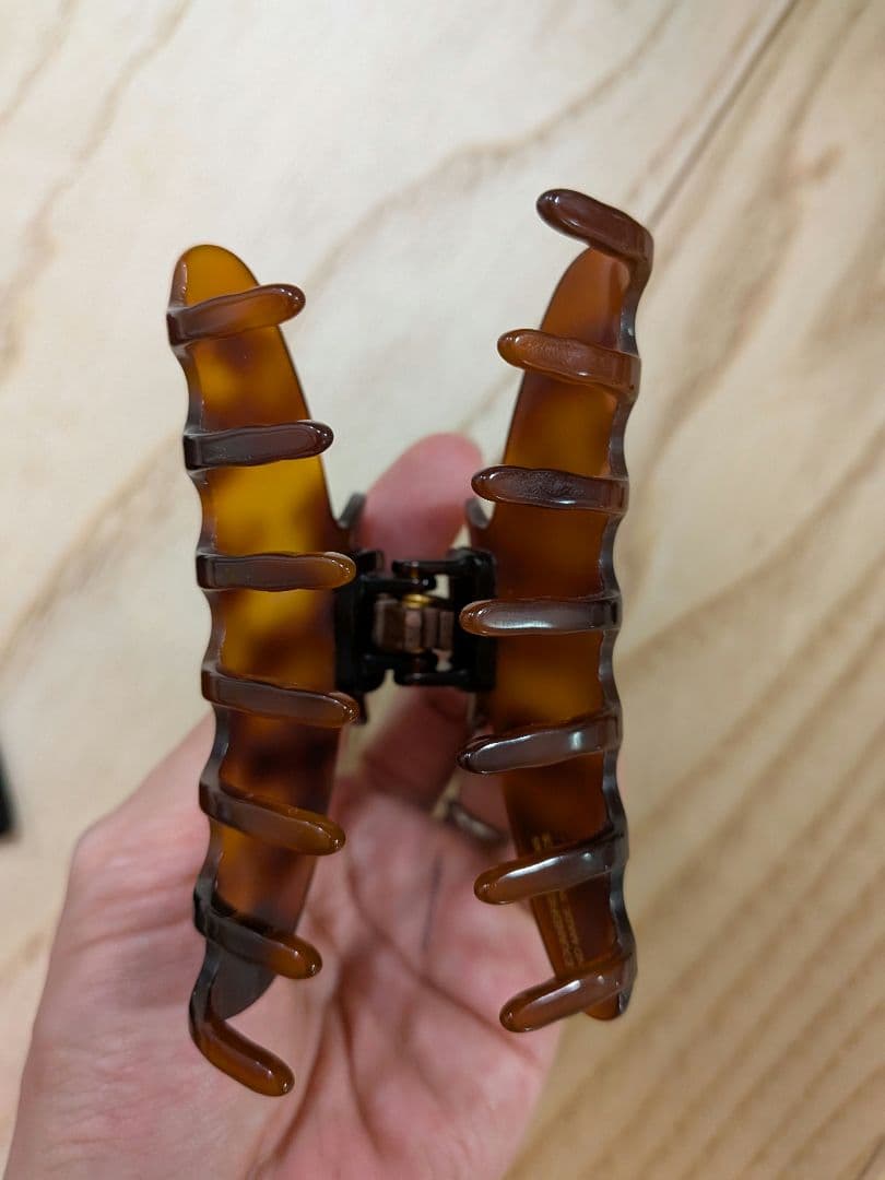 ALEXANDRE DE PARIS バタフライヘアクリップ