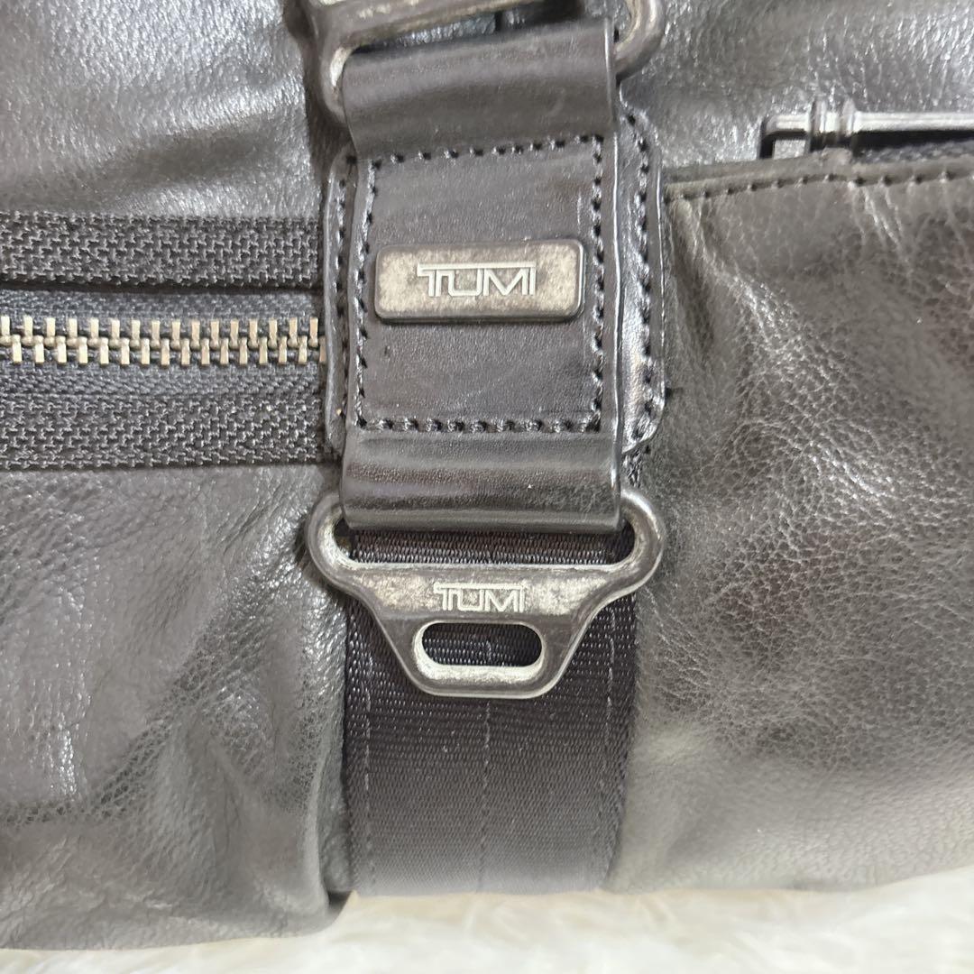 TUMI トゥミ レザー ボストンバッグ トラベル ビジネス 出張 仕事 旅行