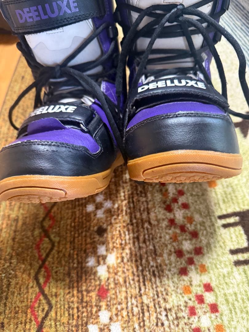 スノーボード deeluxe DNA pro