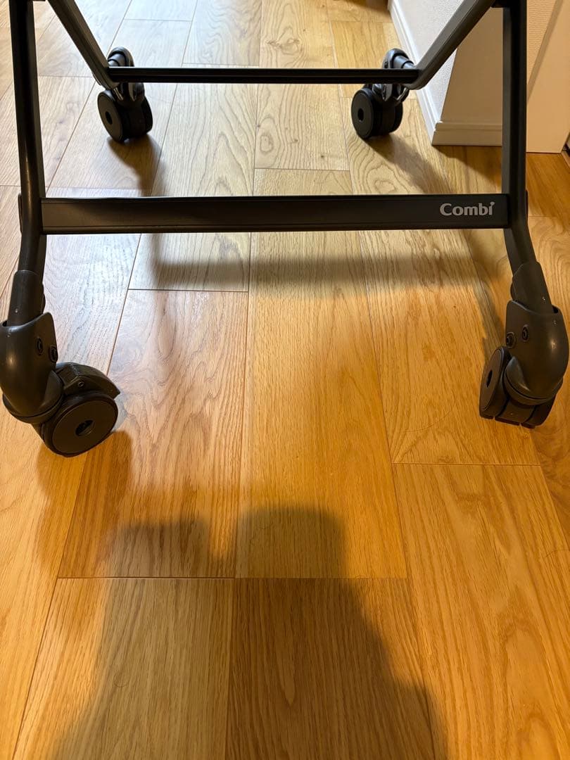 コンビ ホワイトレーベル ネムリラ オートスウィング スリープシェル EG 美品