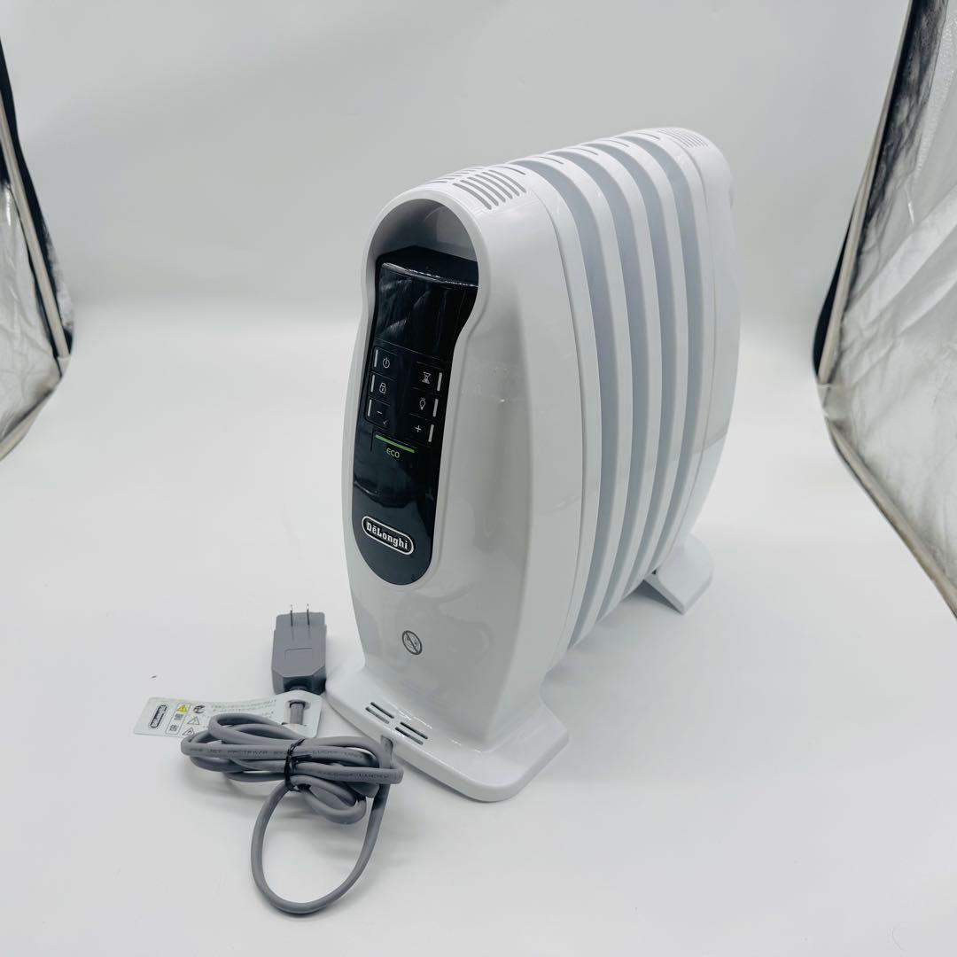 【送料無料】デロンギ オイルヒーター NJ0505E 取扱説明書付