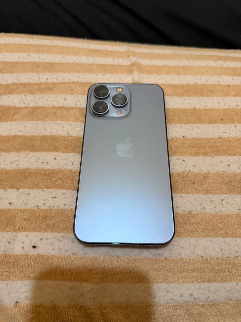 モイ iPhone 13 pro 256GB 95% シエラブルー 美品