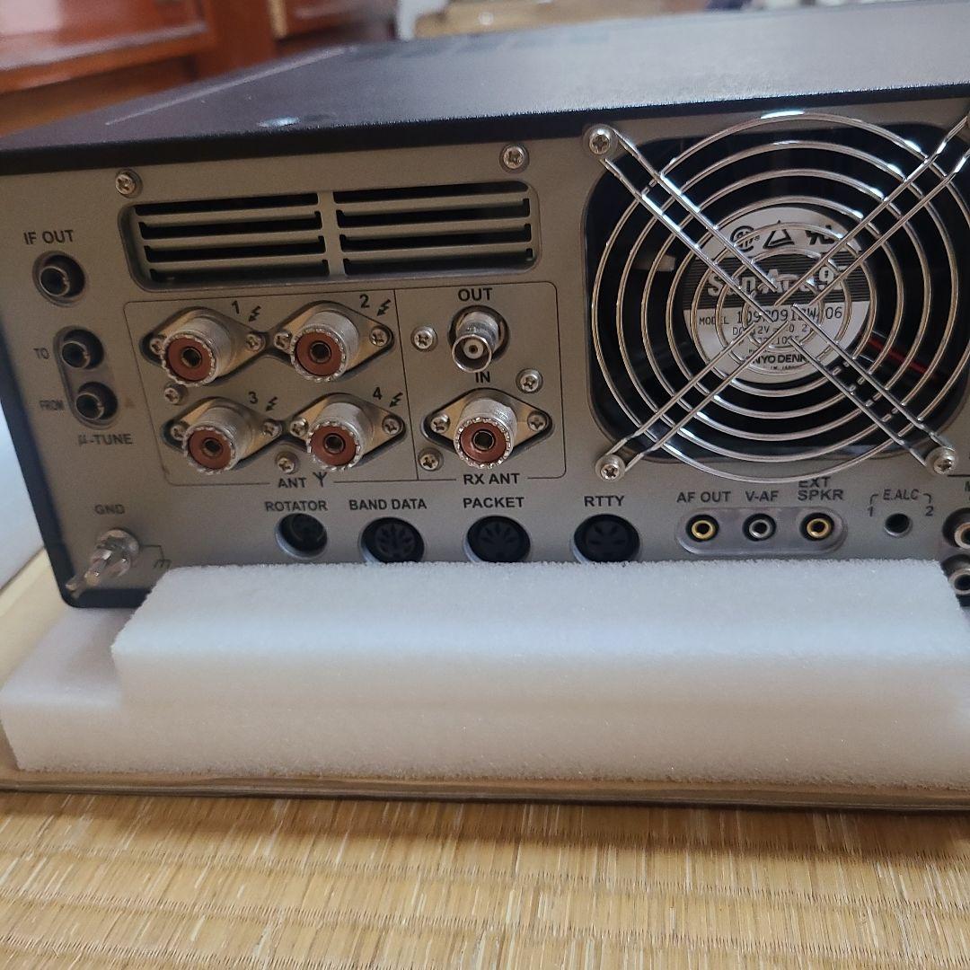 八重洲無線製 FTDX5000 200Wトランシーバー(160m～6mバンド)