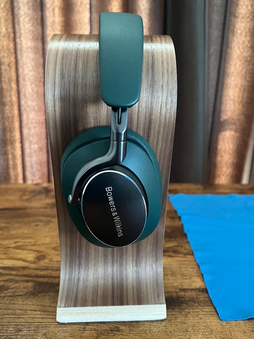 Bowers & Wilkins PX8 ダークフォレスト