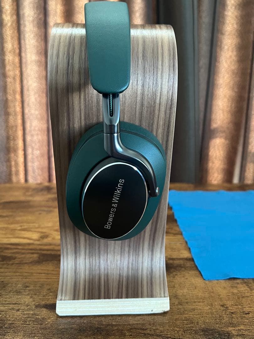 Bowers & Wilkins PX8 ダークフォレスト