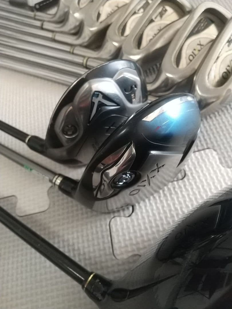 XXIO 豪華11本 ゴルフクラブセット オデッセイパター キャディバッグ付き