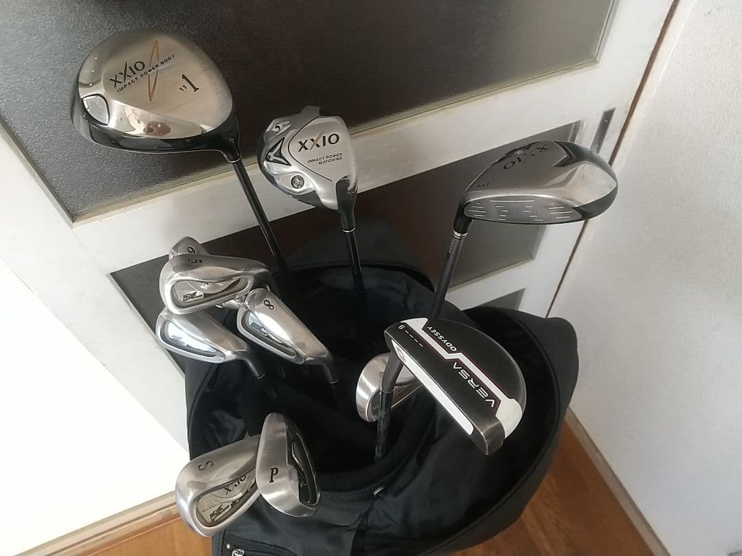 XXIO 豪華11本 ゴルフクラブセット オデッセイパター キャディバッグ付き