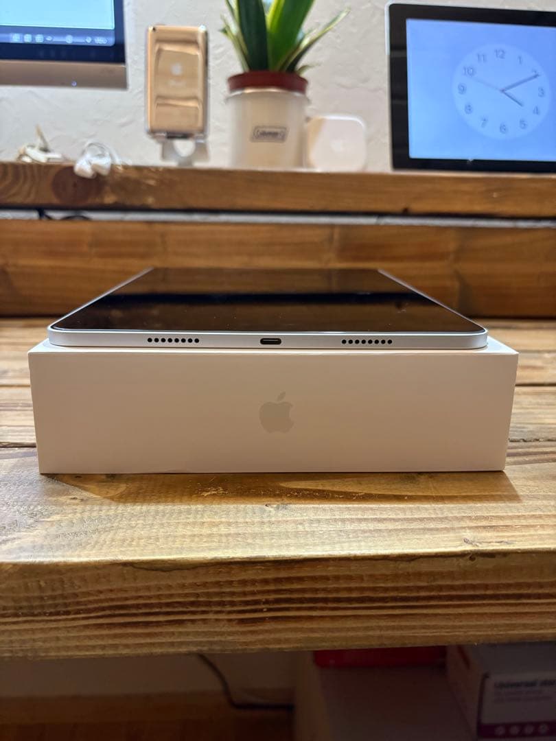 （美品・バッテリ98%）iPad pro 11 第四世代