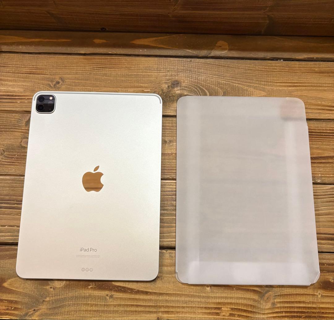 （美品・バッテリ98%）iPad pro 11 第四世代