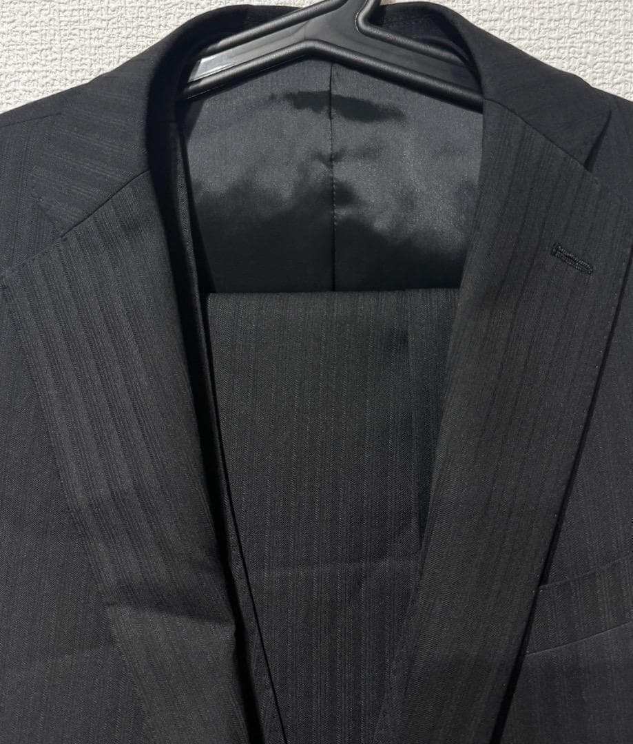 ユニバーサルランゲージ スリーピーススーツ 165-6DROP 0630433