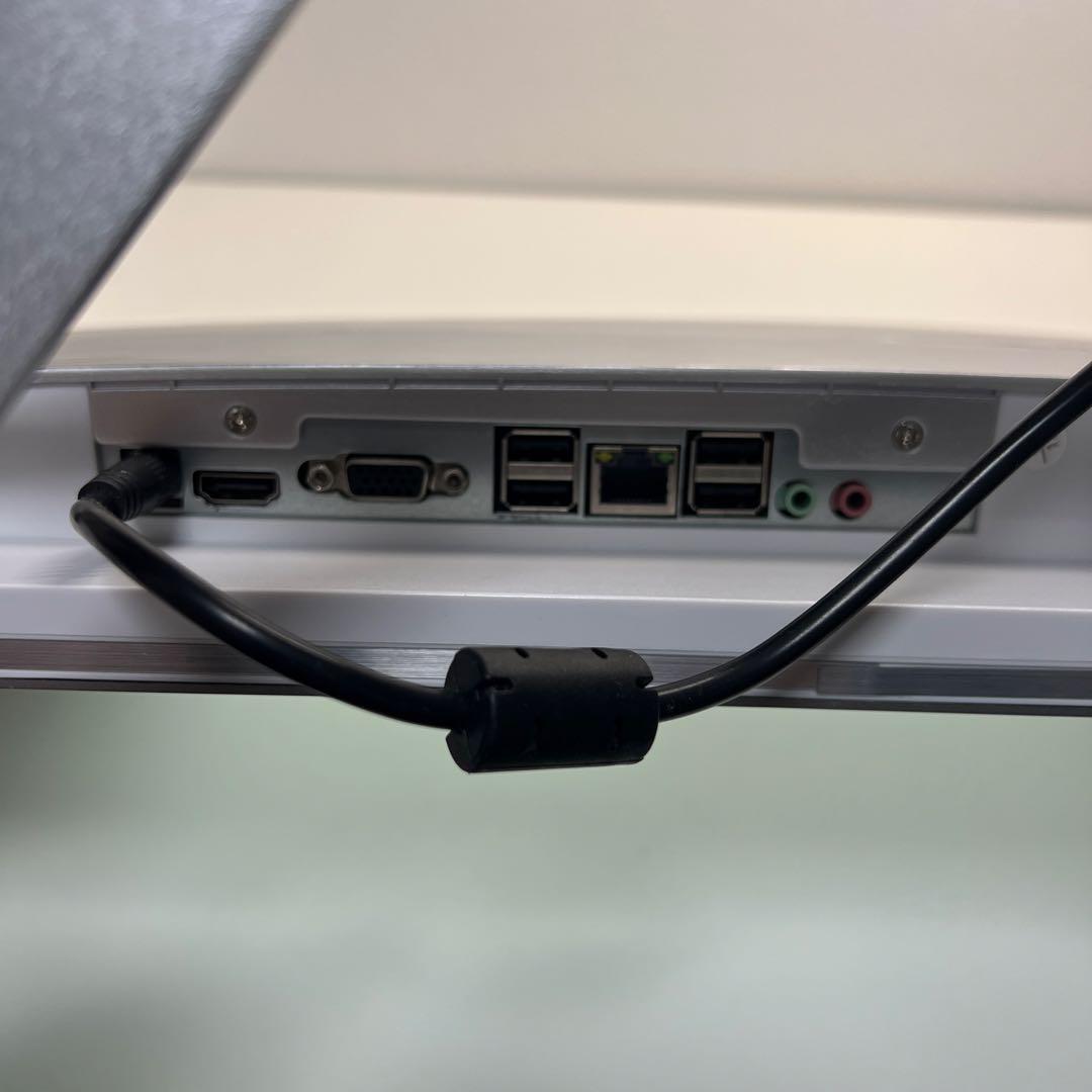 Linux Mint 22.2 Cinnamon デスクトップパソコン