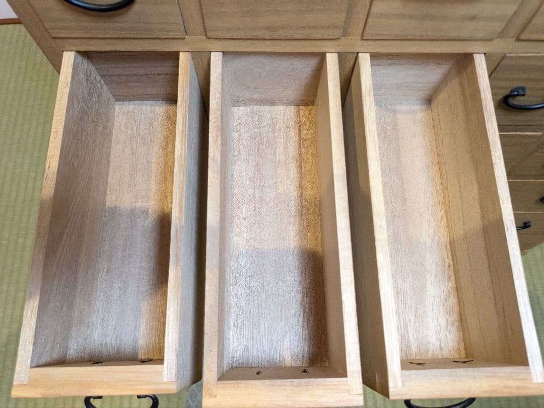 薬箪笥 収納棚 昭和 レトロ 桐材 25杯 多段