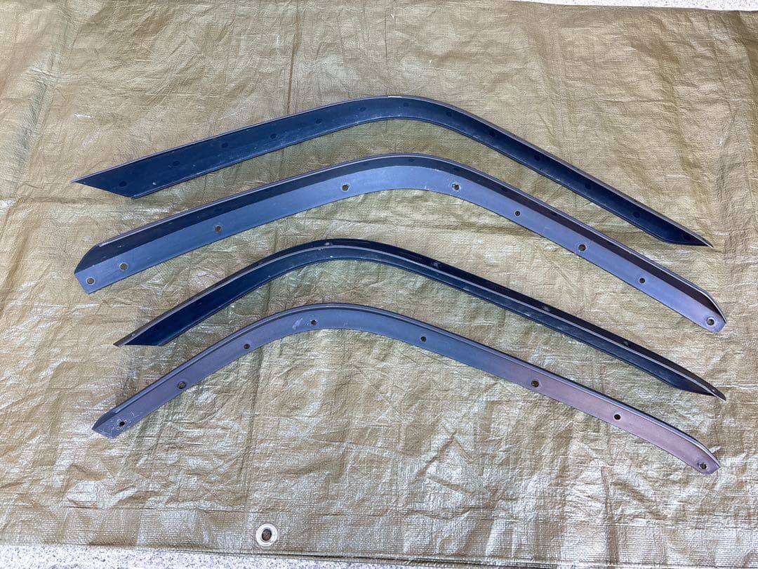 MOPAR純正 フェンダーフレア エクステンション