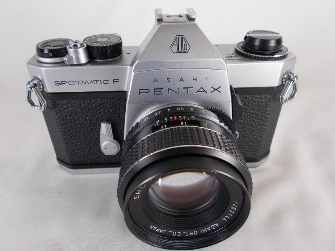 フィルムカメラ 整備済　Pentax SPF + レンズ f/1.8　L254