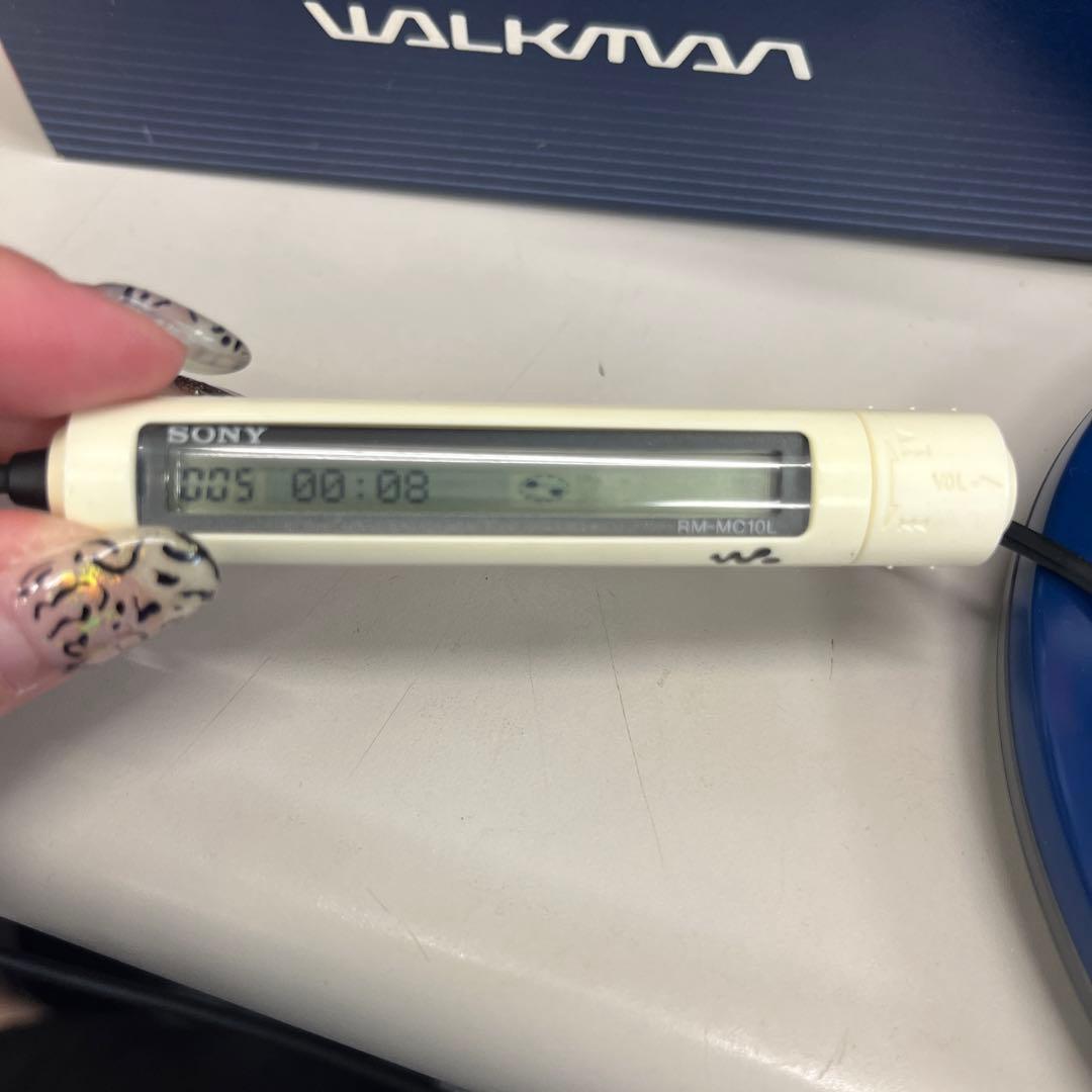 SONYポータブルCDプレーヤー　ウォークマンD-EJ855 WALKMAN