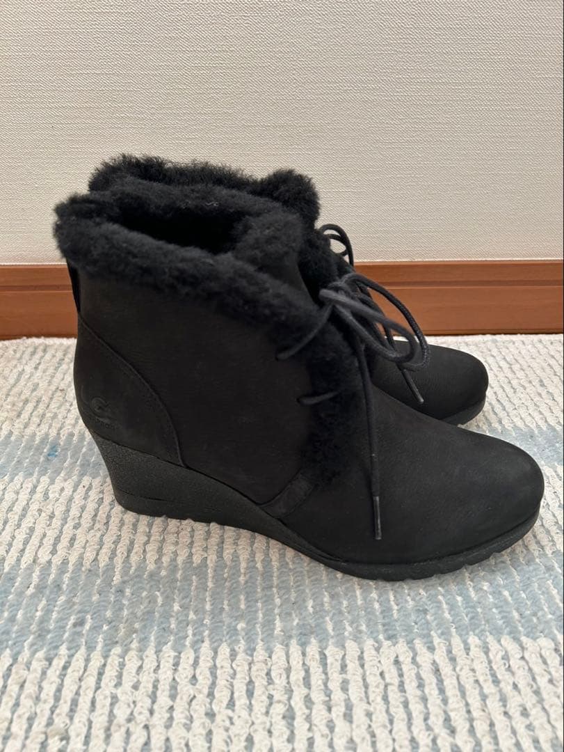 UGG アグ ムートンブーツ ショートブーツ レースアップ ブラック 23.5