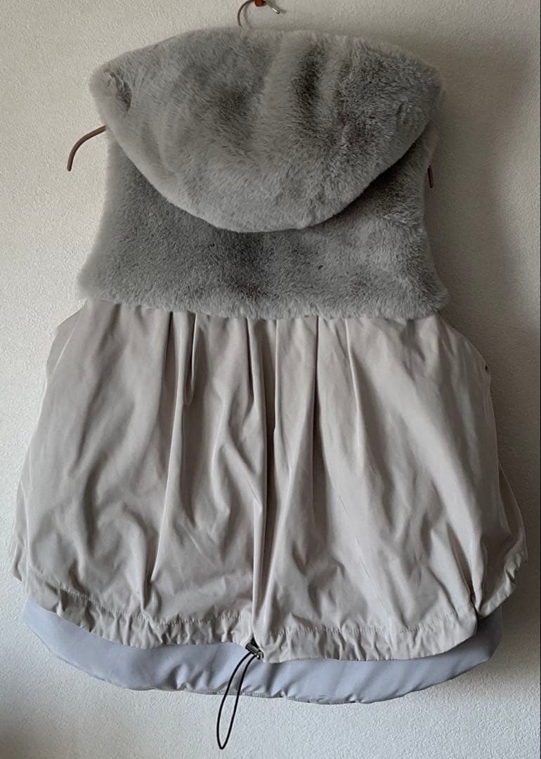 タラですMARECHAL TERRE マルシャル テル　ベスト　新品