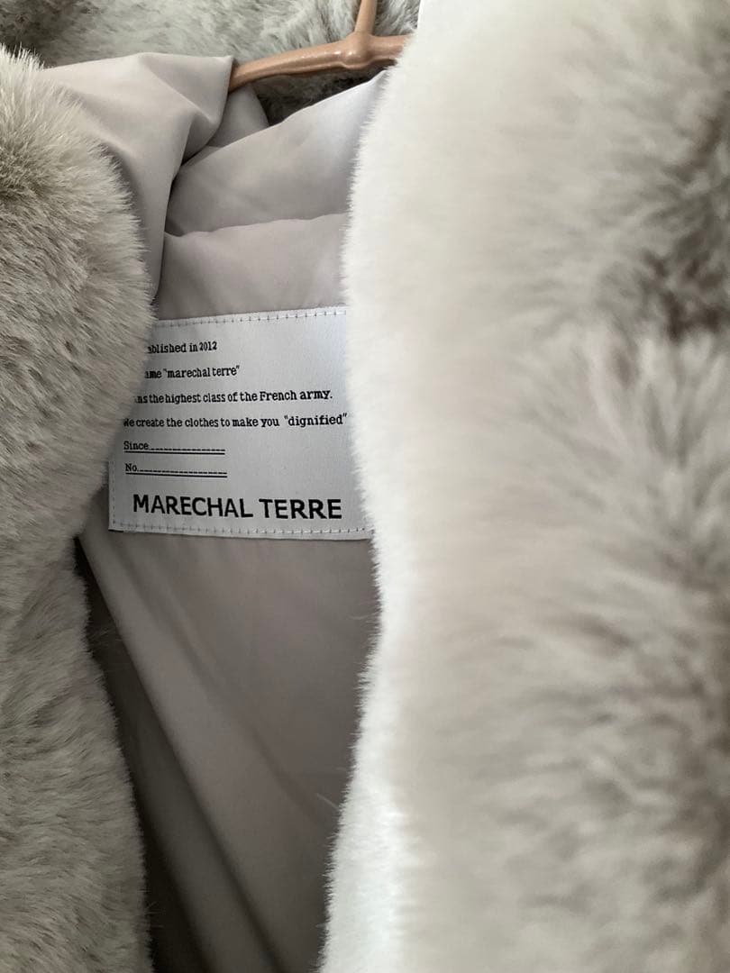 タラですMARECHAL TERRE マルシャル テル　ベスト　新品