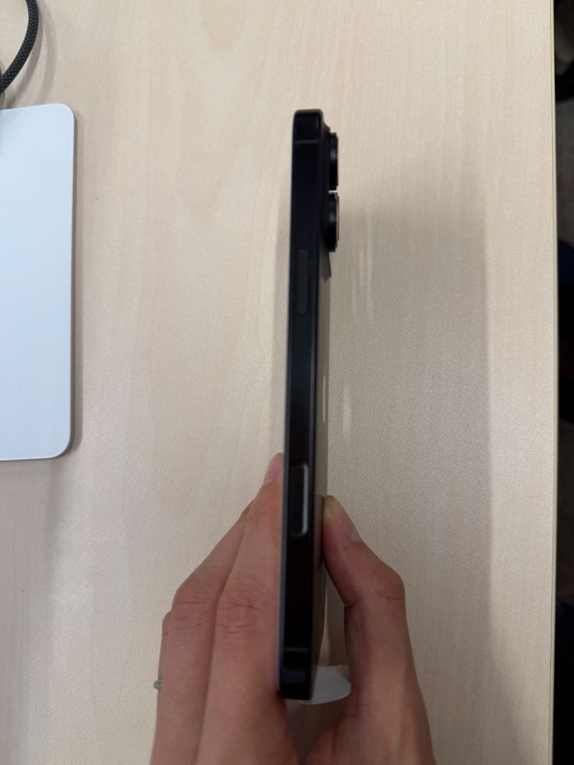 【未使用修理交換品】　iPhone16 Pro Max ブラック