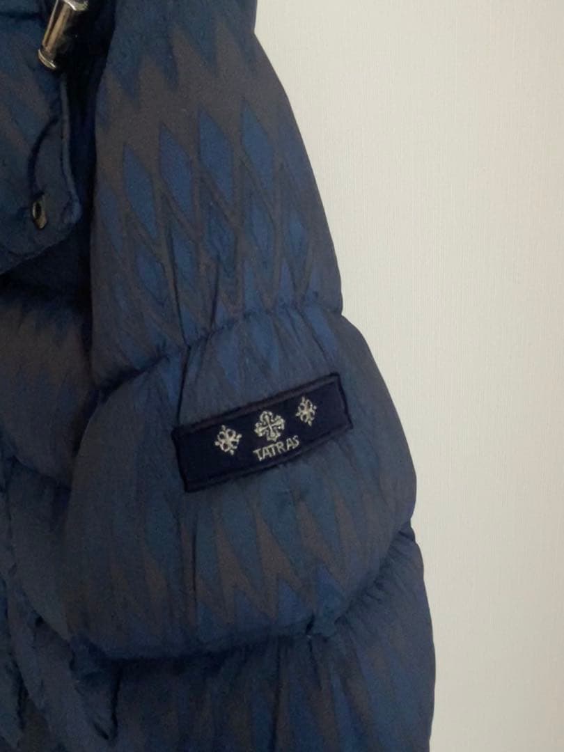 【最終値下げ】 美品 タトラス ダウン