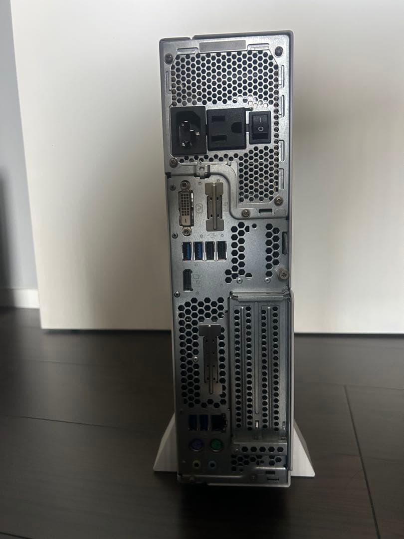 Fujitsu ESPRIMO デスクトップPC