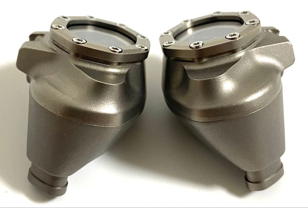 美品 MADOO 有線イヤホン Typ821 MDO-T821-TI マドゥー