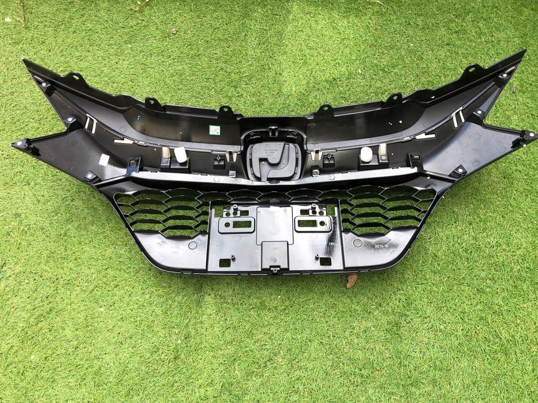 ホンダウェゼルRU1 RU2 RU3フロントグリル