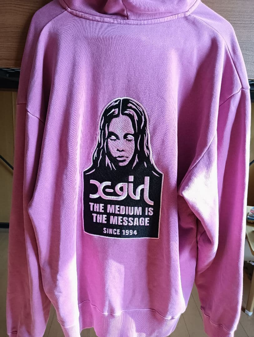 お値引きしました。x-girl ピンク M パーカー