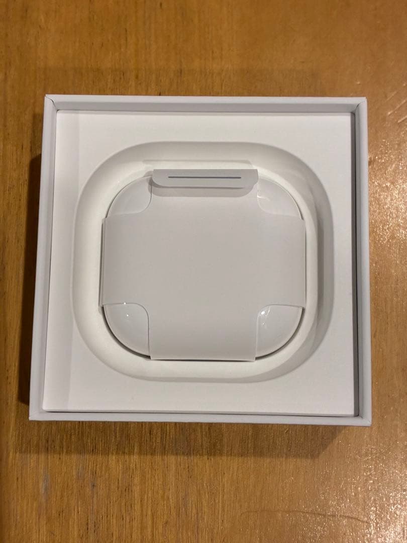 AirPods 4 本体 USB-C充電器対応