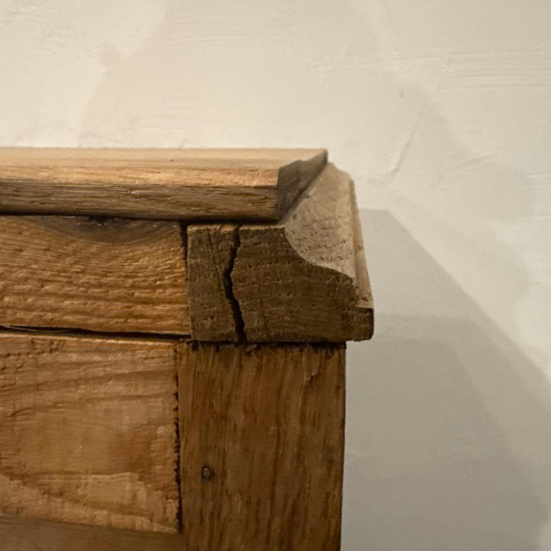 ヴィンテージ　キャビネット　剥離