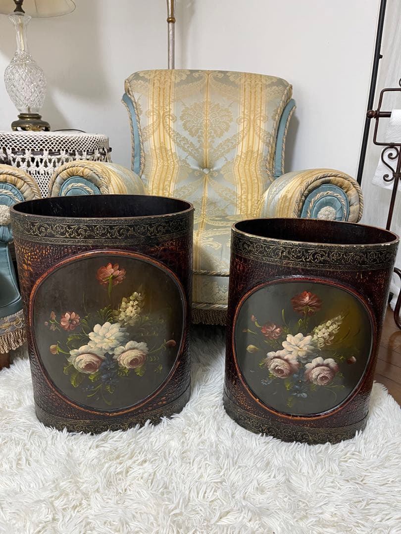 なな❣️アンティーク調 ダストBOX 物入 収納 ドールペイントヴィンテージ