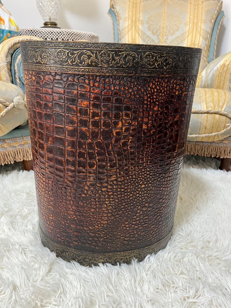 なな❣️アンティーク調 ダストBOX 物入 収納 ドールペイントヴィンテージ