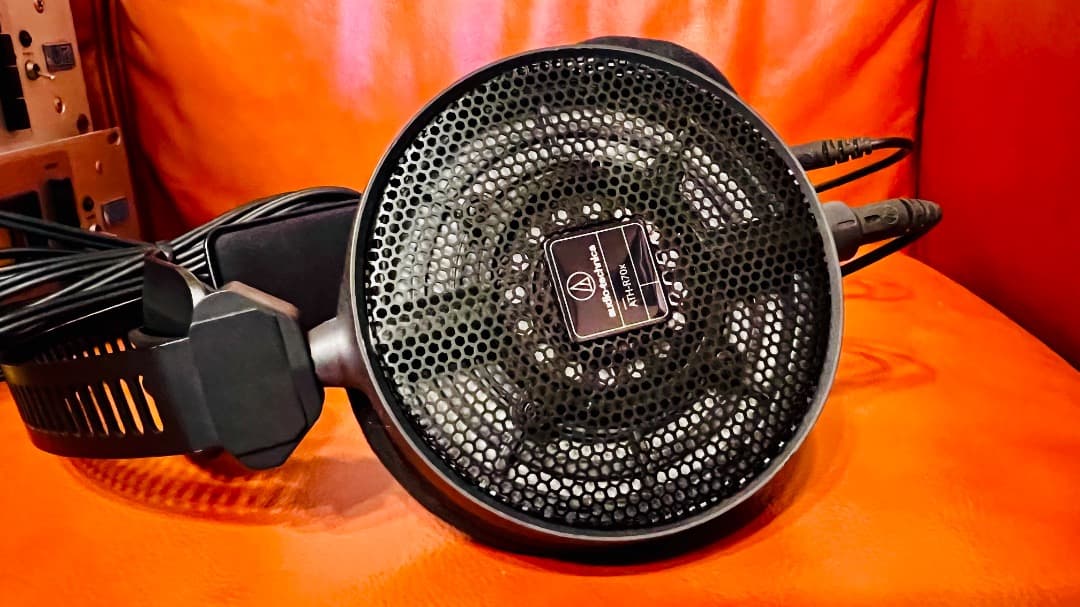 オーディオテクニカ　ATH-R70x 開放型モニターヘッドホン良品！