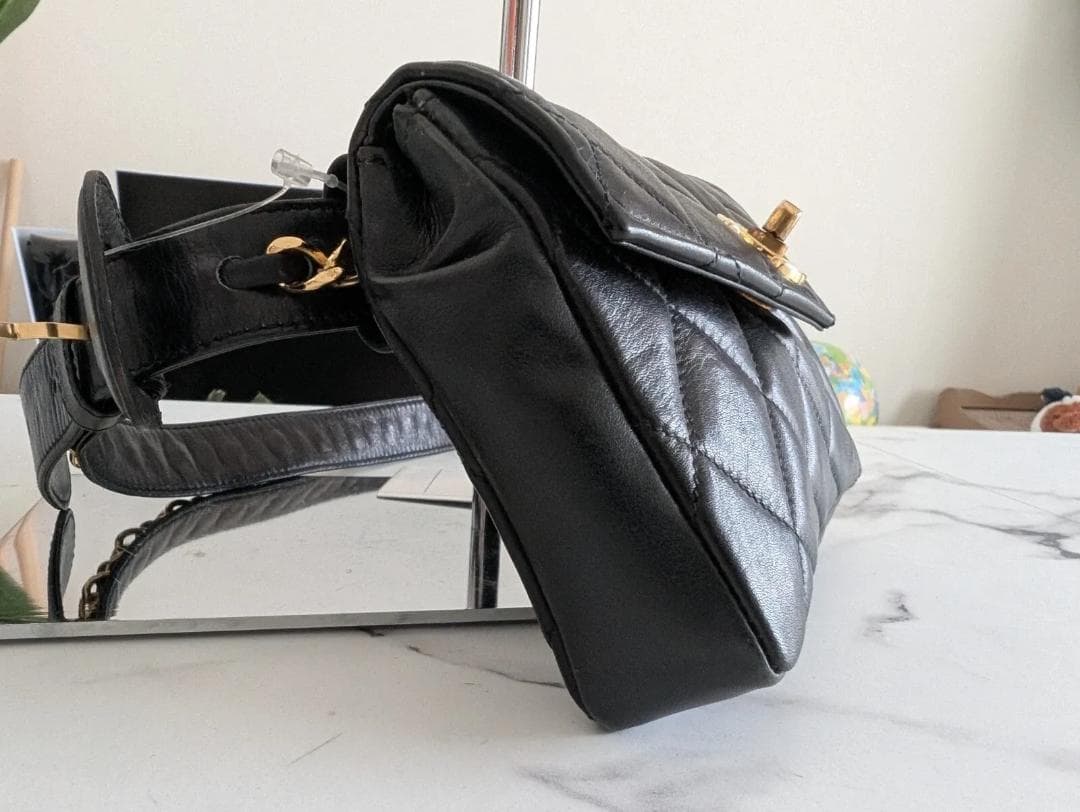 シャネル ウエストポーチ マトラッセ ラムスキン ヴィンテージ 黒