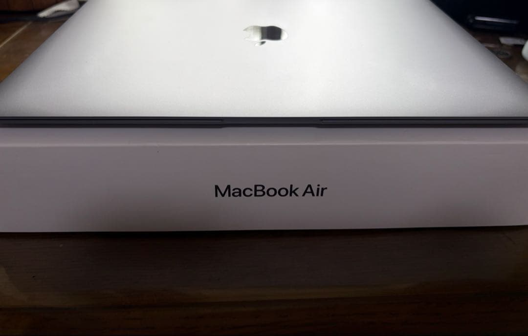 MacBook Air M1 8GB 256GB 箱あり USB-Cハブ付