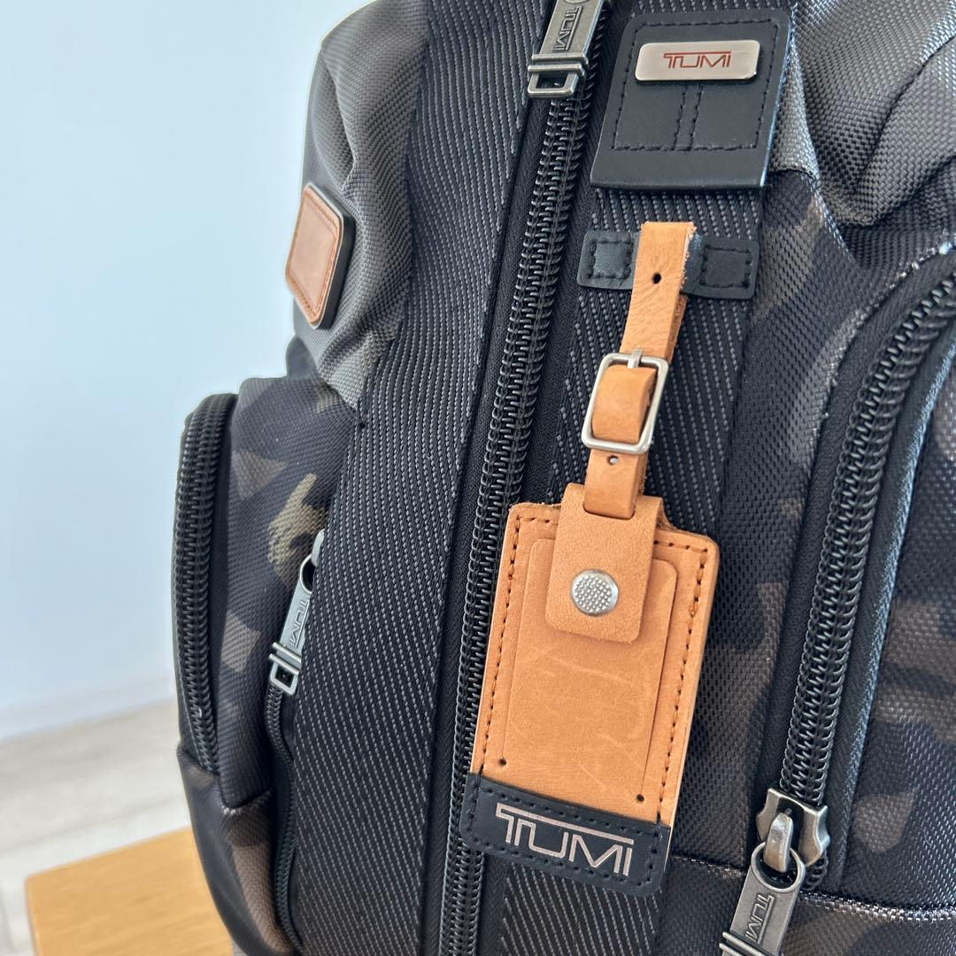 TUMI カモフラージュ ショルダーバッグ