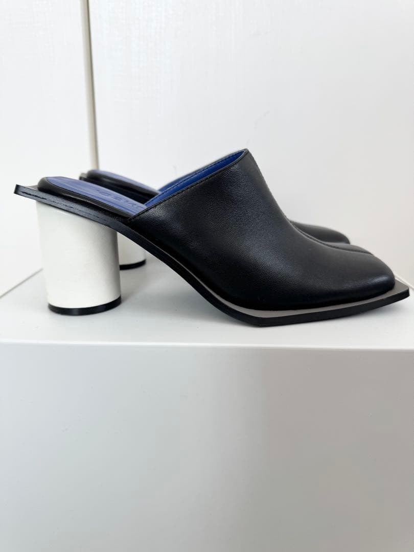 アンスリード　ワイドスクエアミュール　38 ブラック