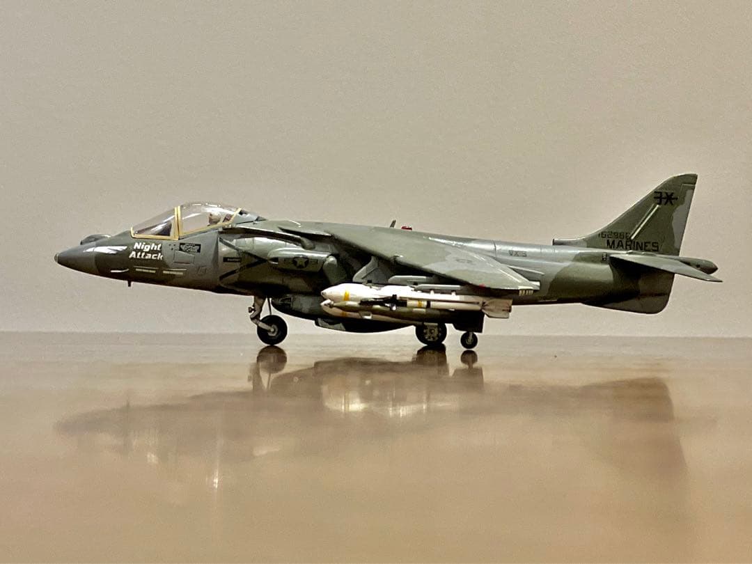 AV-8B ハリアー 1/72モデル　２機セット